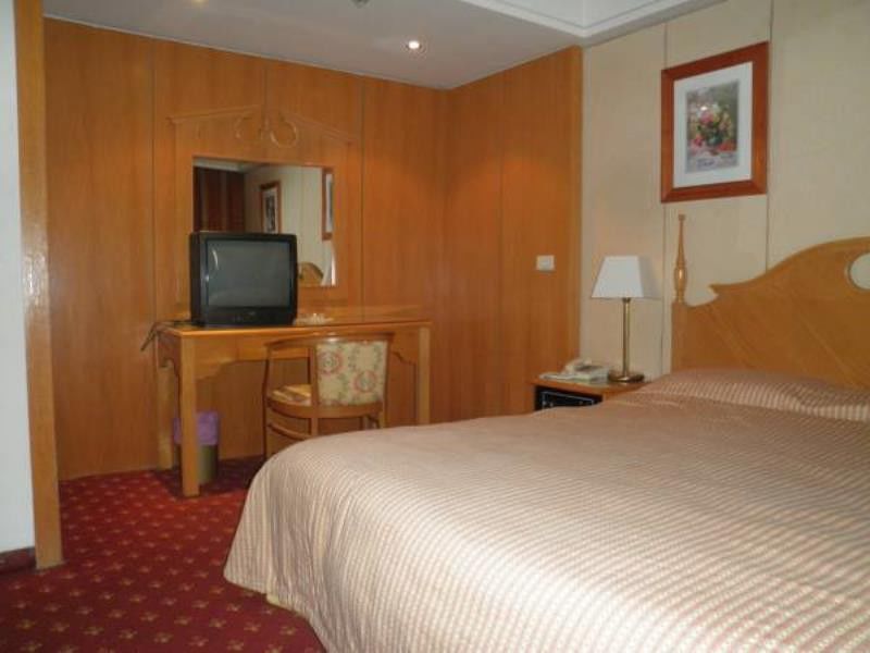 Caesar's Park 4* Beirut